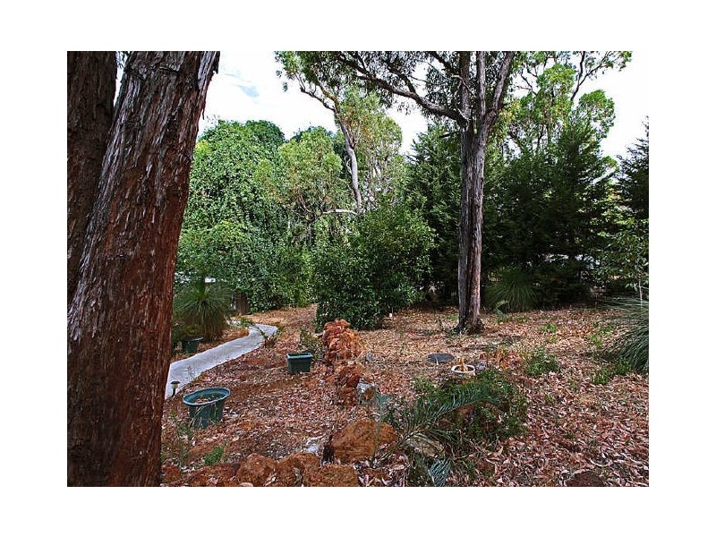 35 Michael Road, Roleystone WA 6111