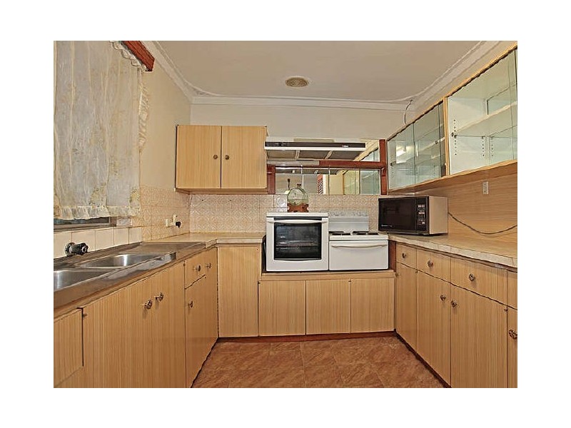 3 Angelo Street, Armadale WA 6112