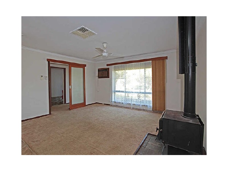 3 Angelo Street, Armadale WA 6112