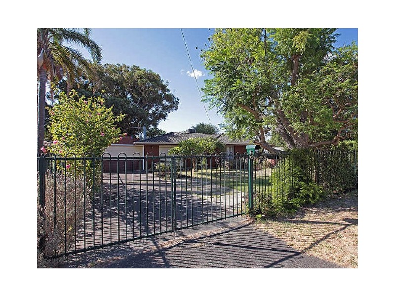 3 Angelo Street, Armadale WA 6112