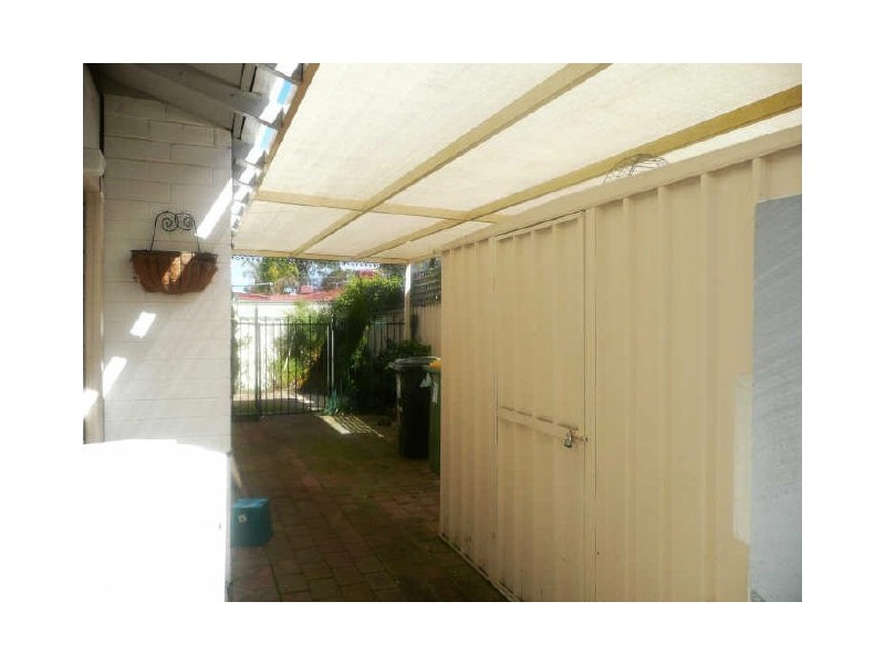 7/9 Manly Street, Cannington WA 6107