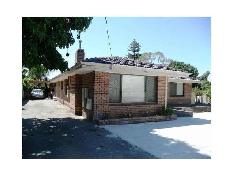 59 Spring Road, Thornlie WA 6108