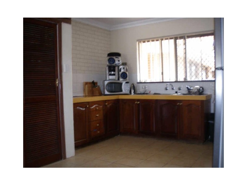 59 Spring Road, Thornlie WA 6108