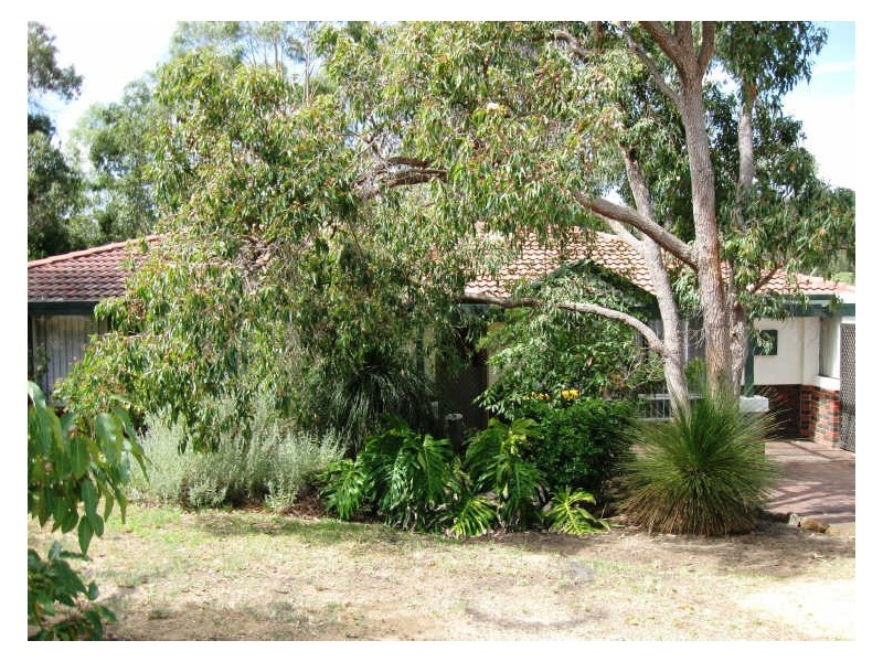 24 Barranduna Drive, Mount Nasura WA 6112