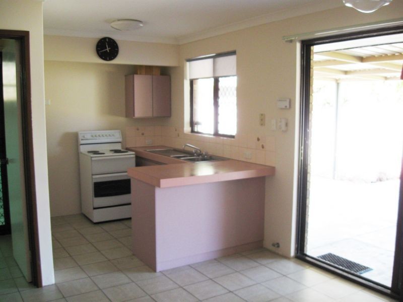 56 Seville Drive, Seville Grove WA 6112