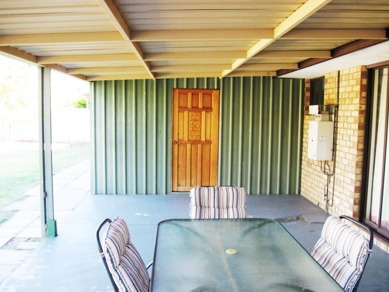 56 Seville Drive, Seville Grove WA 6112