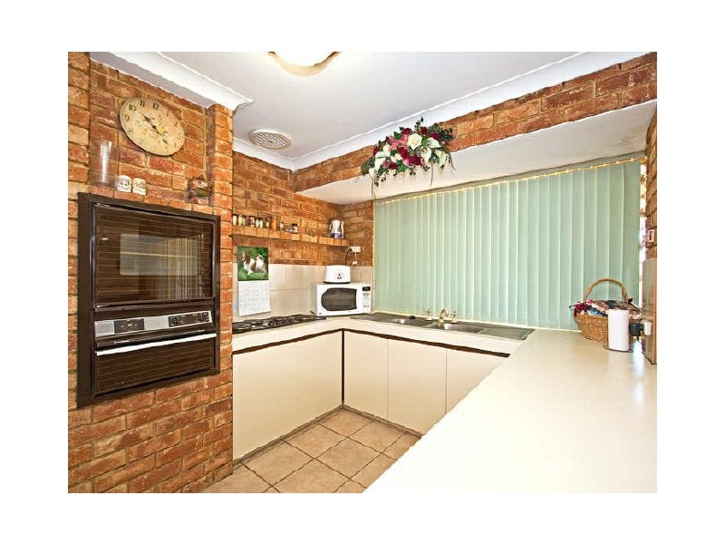 21 Timbercrest Road, Thornlie WA 6108