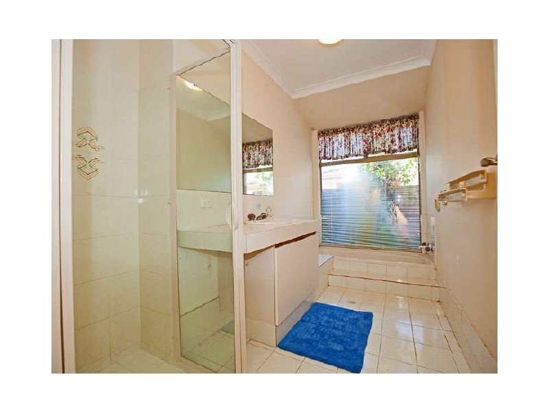21 Timbercrest Road, Thornlie WA 6108