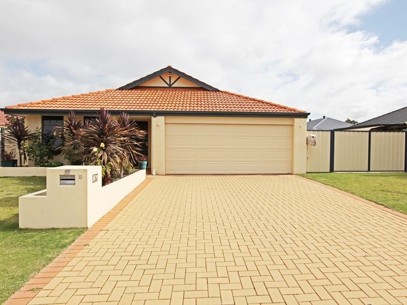 15 Granada Loop, Seville Grove WA 6112