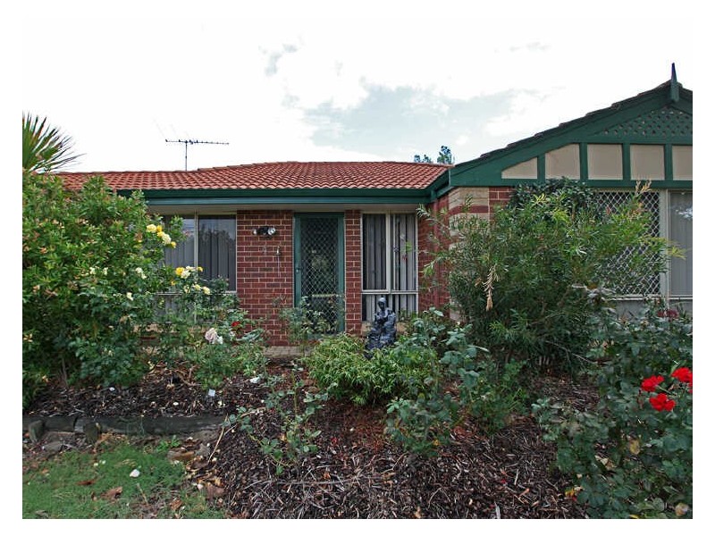 4 Navel Close, Armadale WA 6112