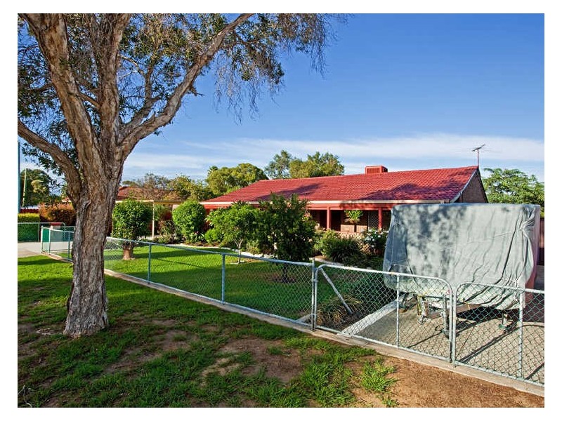 12 Girraween Street, Armadale WA 6112