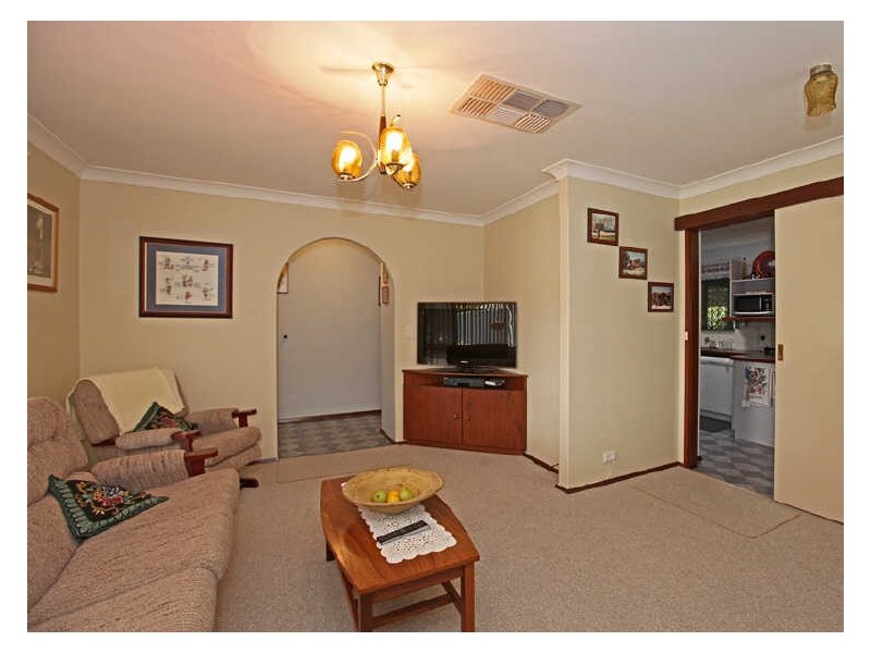 12 Girraween Street, Armadale WA 6112