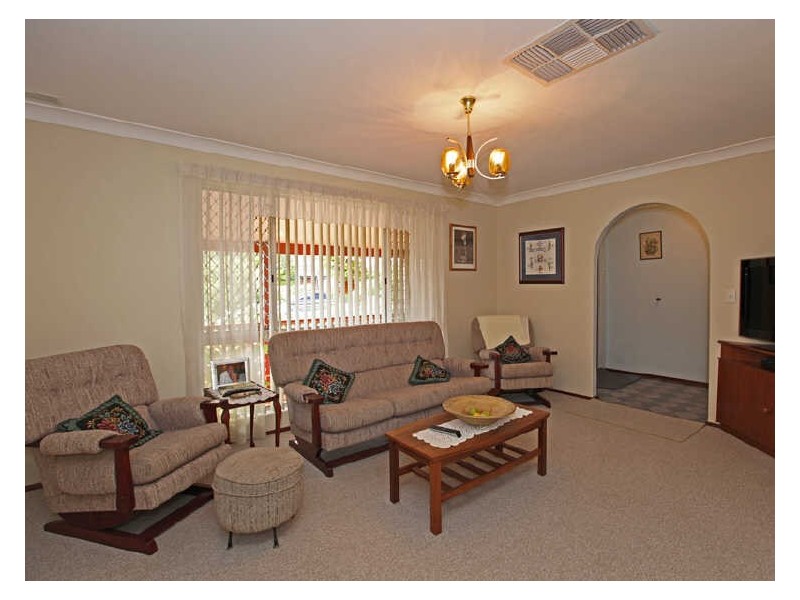 12 Girraween Street, Armadale WA 6112