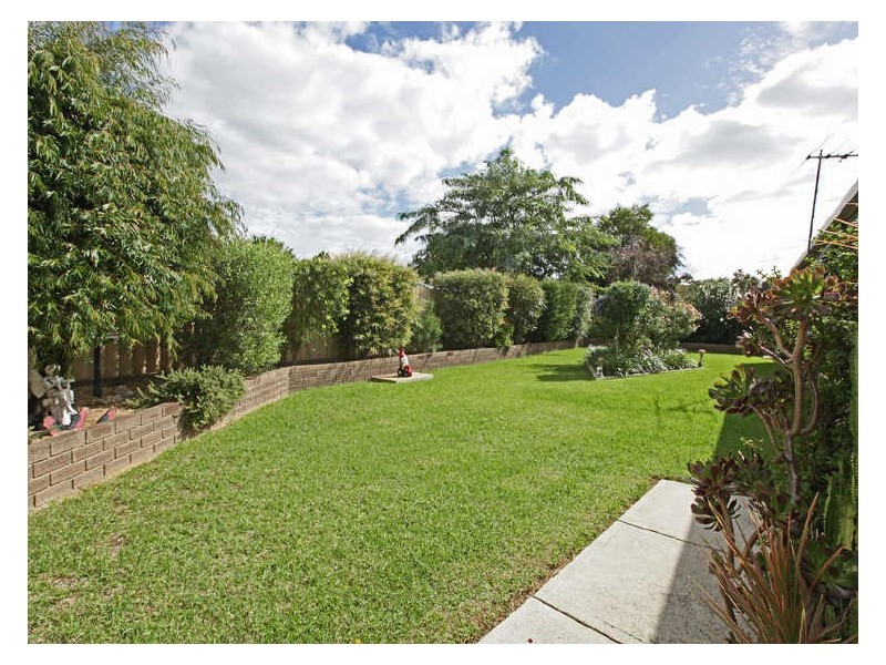 12 Girraween Street, Armadale WA 6112