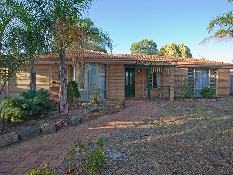 18 Chadwick Parade, Brookdale WA 6112