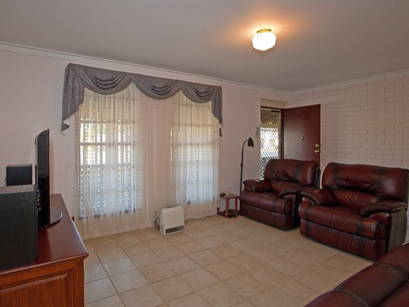 3 Burrowa Street, Armadale WA 6112