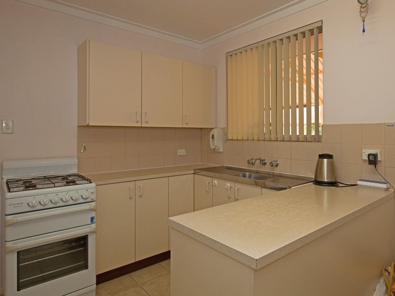 3 Burrowa Street, Armadale WA 6112