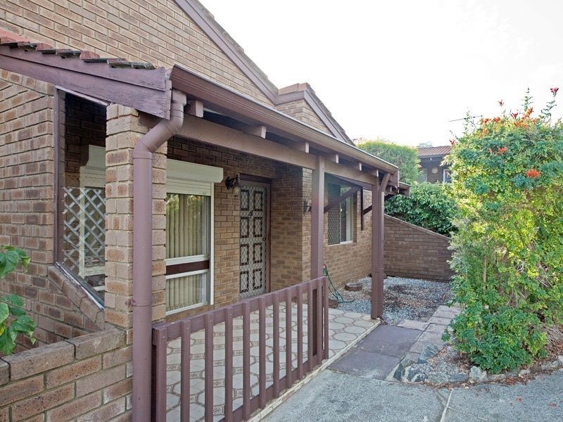 4/40 Lensham Place, Armadale WA 6112