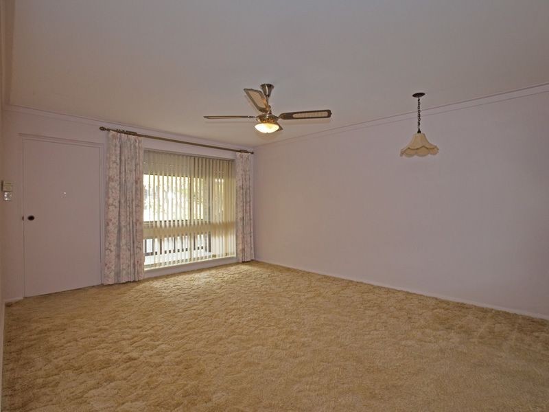 4/40 Lensham Place, Armadale WA 6112