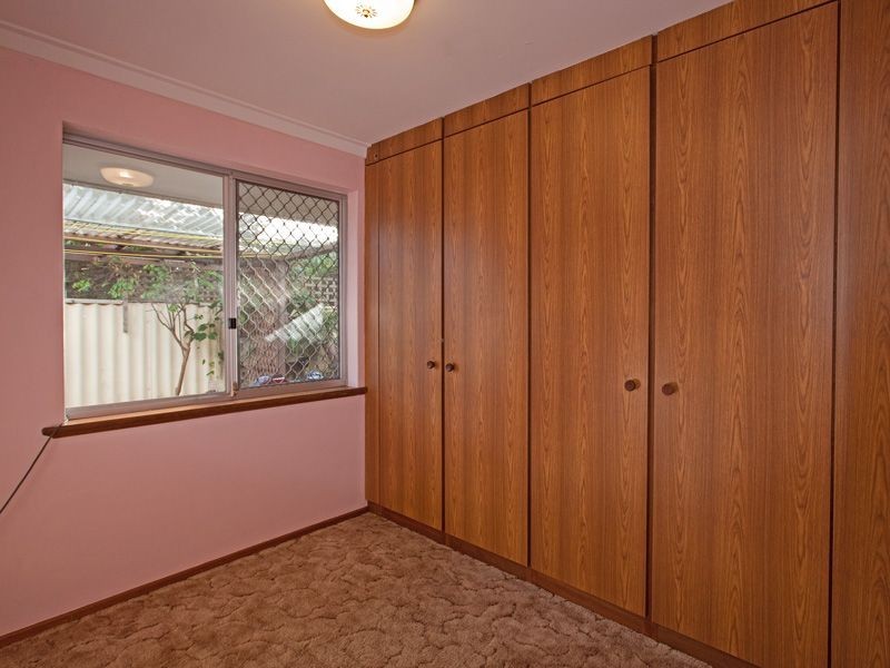4/40 Lensham Place, Armadale WA 6112