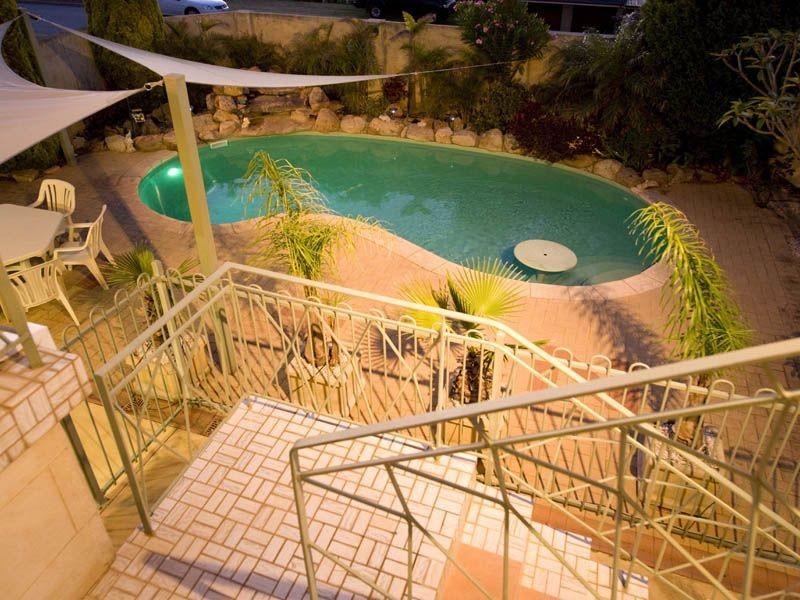 14 Opal Way, Mount Richon WA 6112