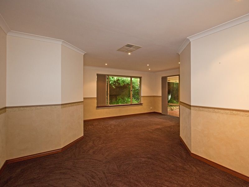 10 Bothe Court, Seville Grove WA 6112