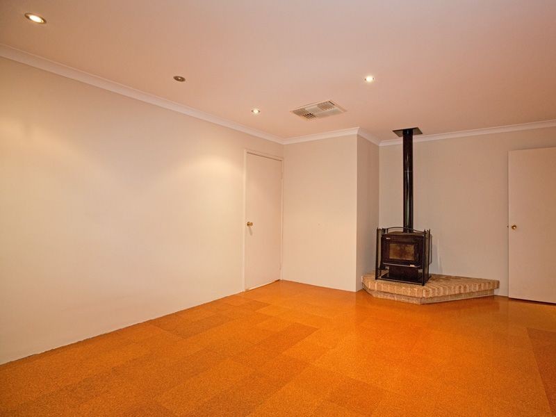 10 Bothe Court, Seville Grove WA 6112