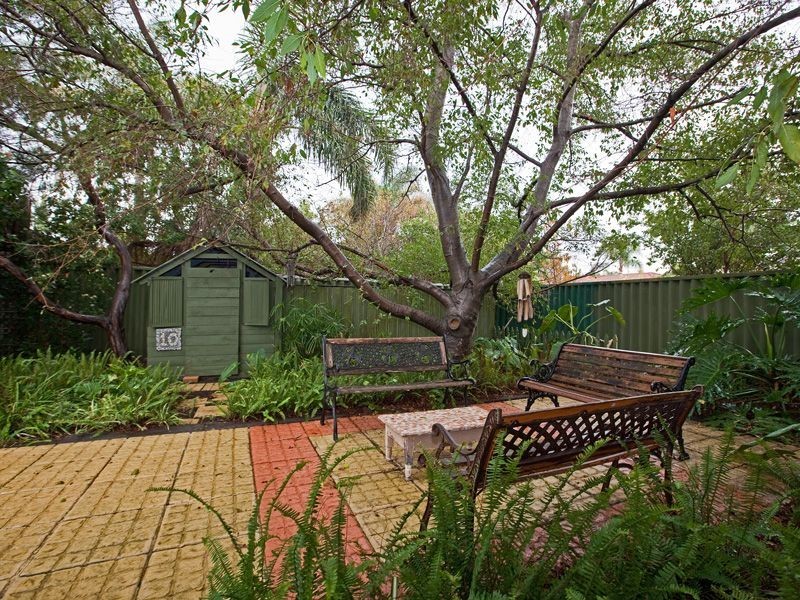 10 Bothe Court, Seville Grove WA 6112