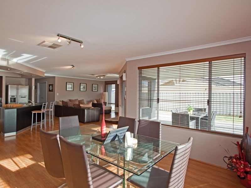 16 Cabra Avenue, Seville Grove WA 6112