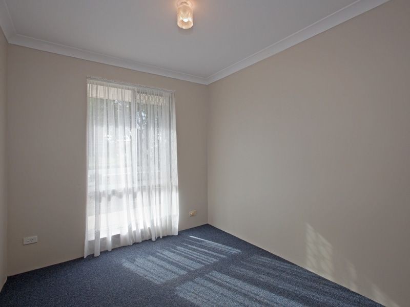 10 Grafham Road, Brookdale WA 6112
