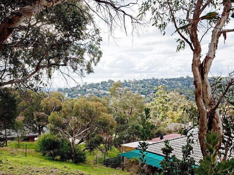 12 Amethyst Crescent, Mount Richon WA 6112