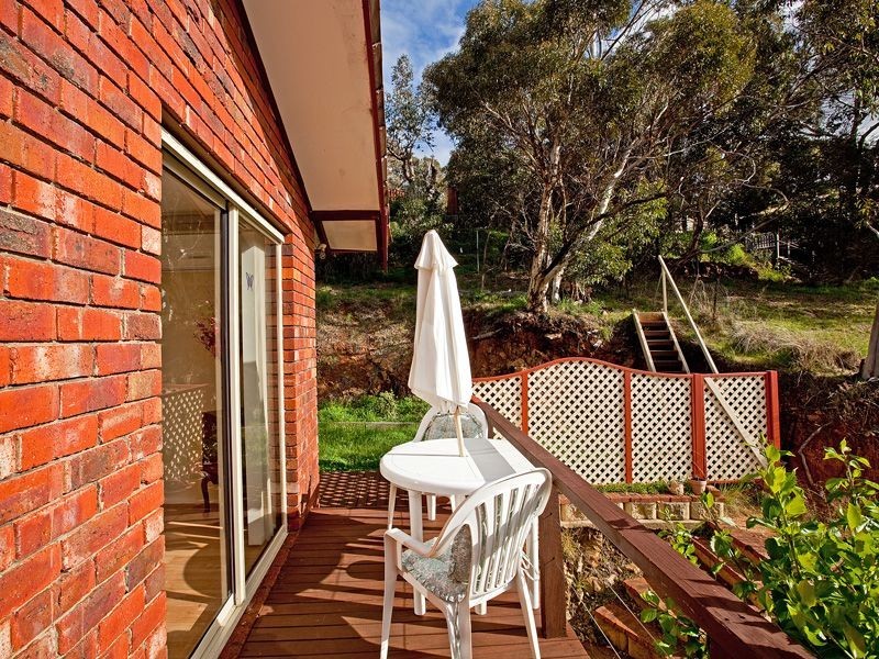 12 Amethyst Crescent, Mount Richon WA 6112