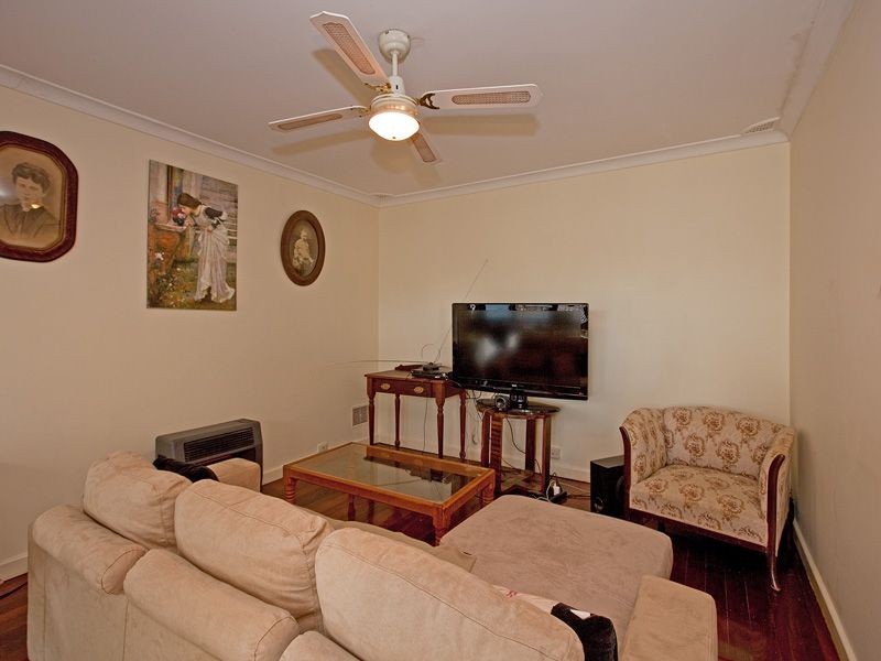 1 Kyogle Place, Armadale WA 6112