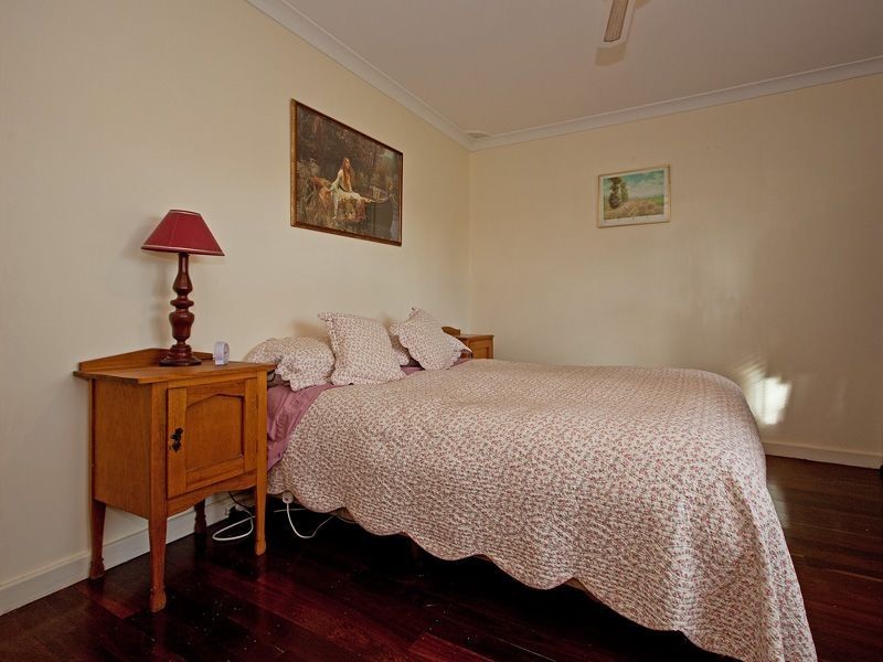 1 Kyogle Place, Armadale WA 6112
