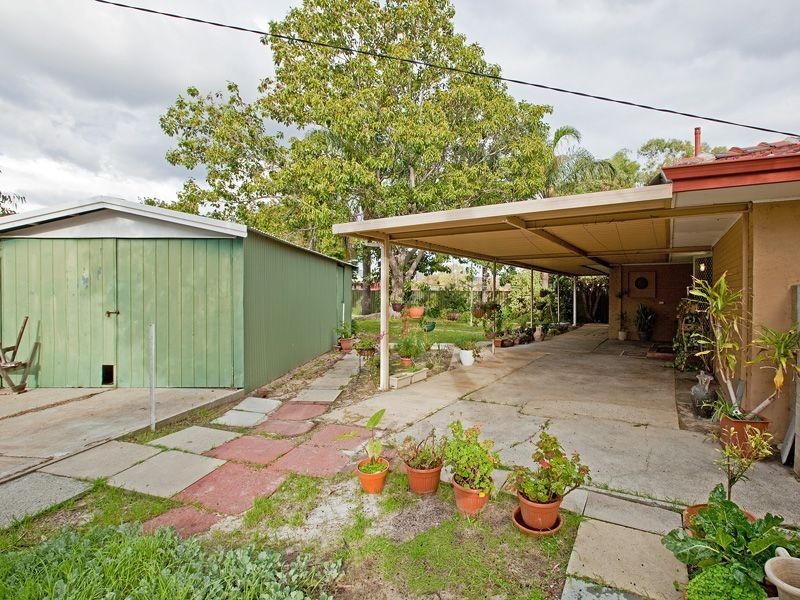 1 Kyogle Place, Armadale WA 6112