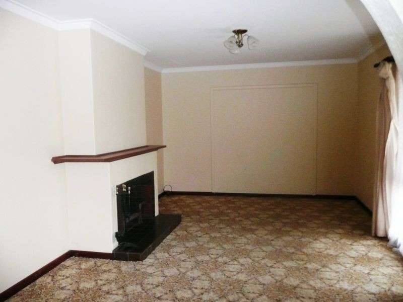 24 Willowmead Way, Kelmscott WA 6111