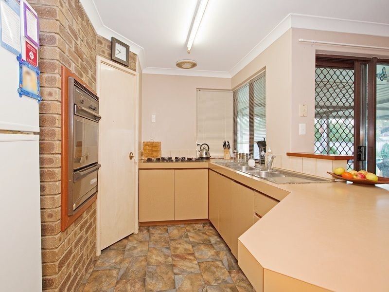 28 Dancy Way, Seville Grove WA 6112
