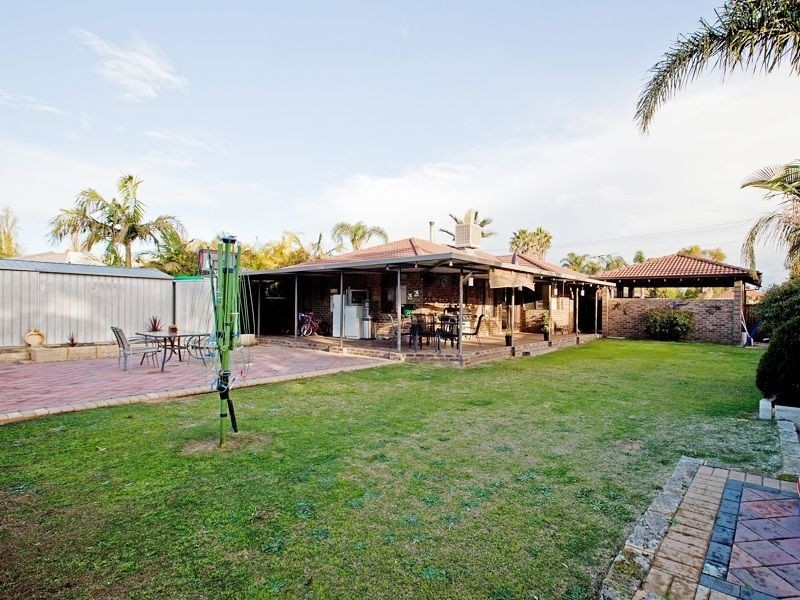 28 Dancy Way, Seville Grove WA 6112