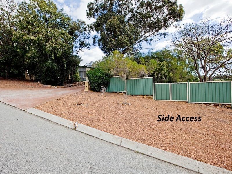 13 Adair Avenue, Mount Nasura WA 6112