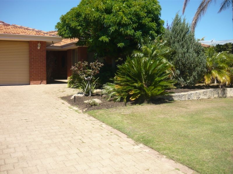28 Sylvan Crescent, Leeming WA 6149