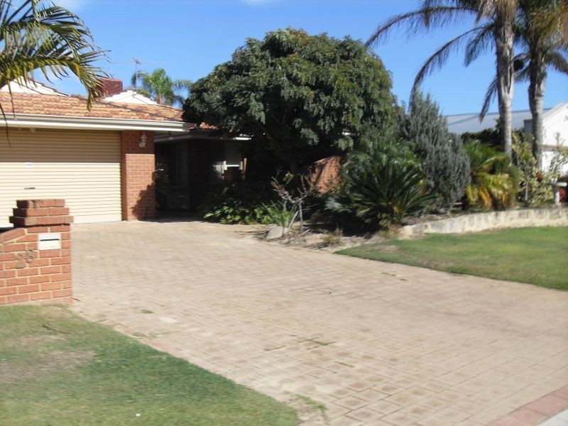 28 Sylvan Crescent, Leeming WA 6149