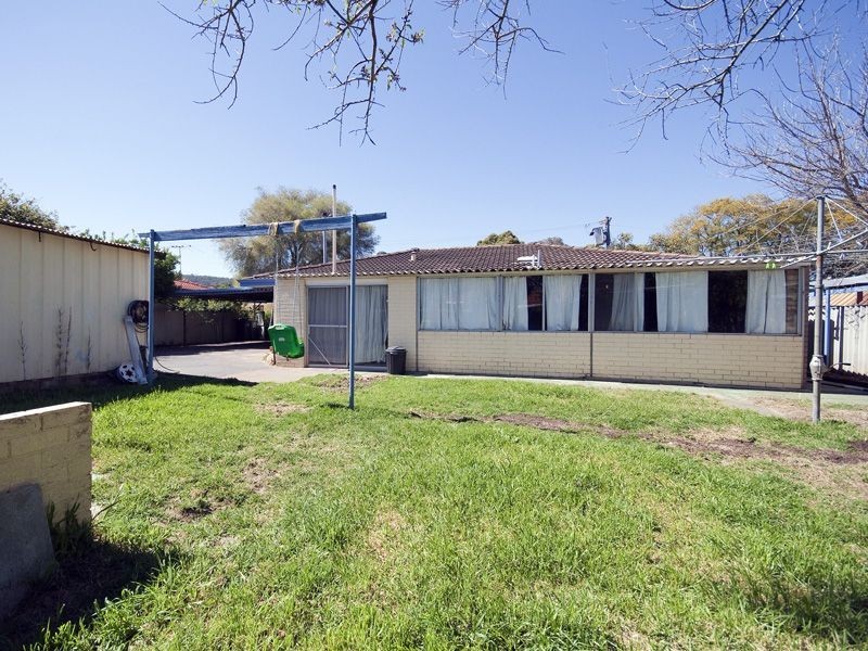 21 Bowden Place, Armadale WA 6112