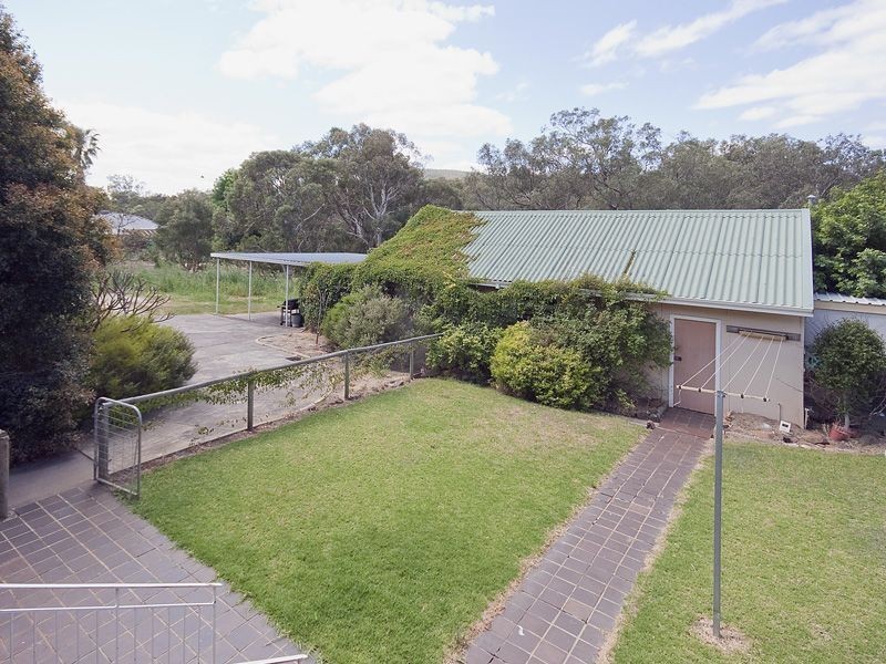 36 Brookton Highway, Kelmscott WA 6111