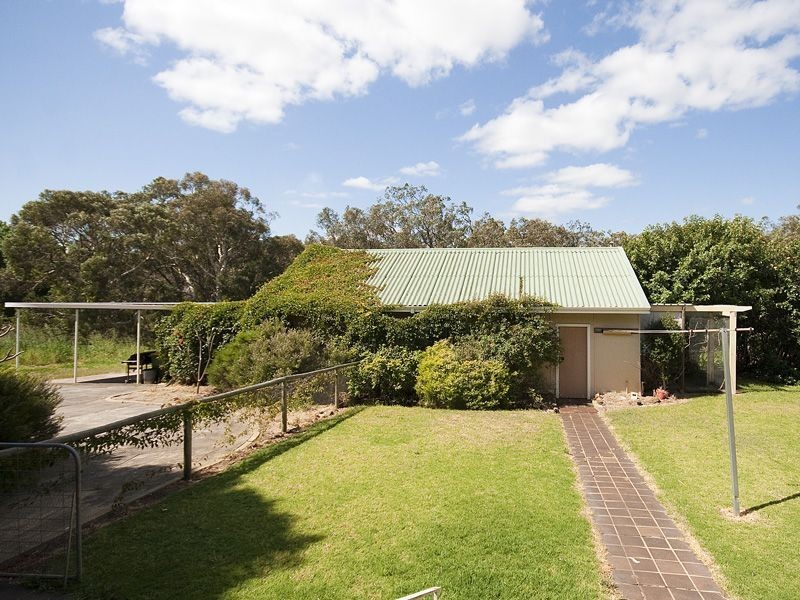 36 Brookton Highway, Kelmscott WA 6111