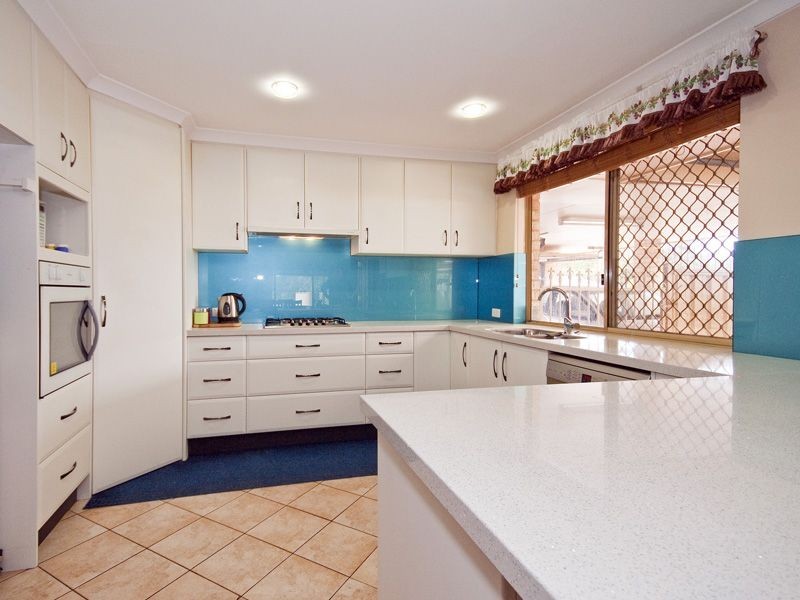 28 Hill Street, Kelmscott WA 6111