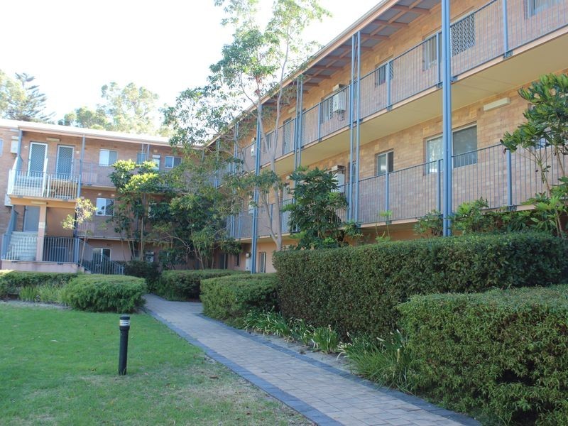 9/15 Friar John Way, Coolbellup WA 6163