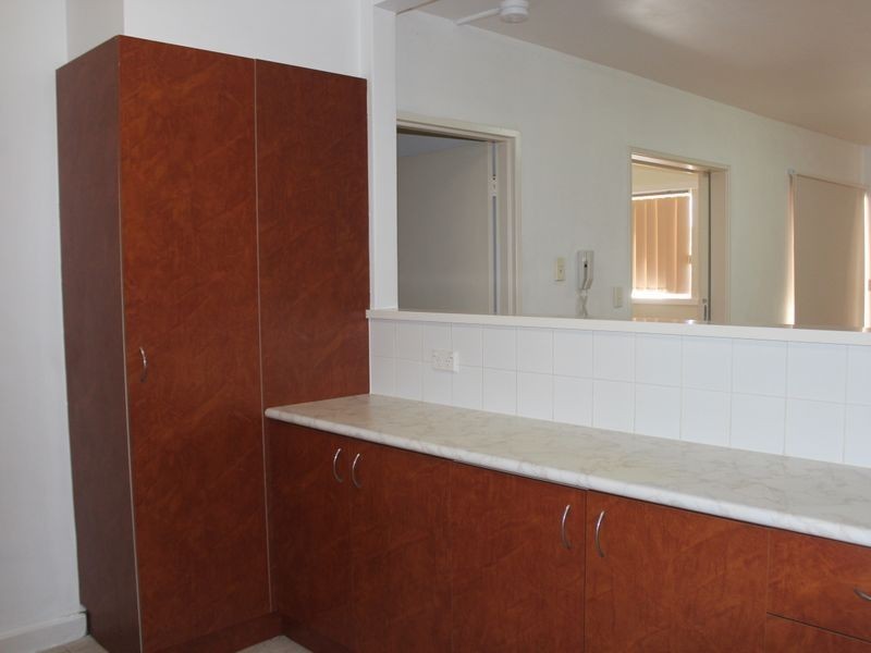 9/15 Friar John Way, Coolbellup WA 6163