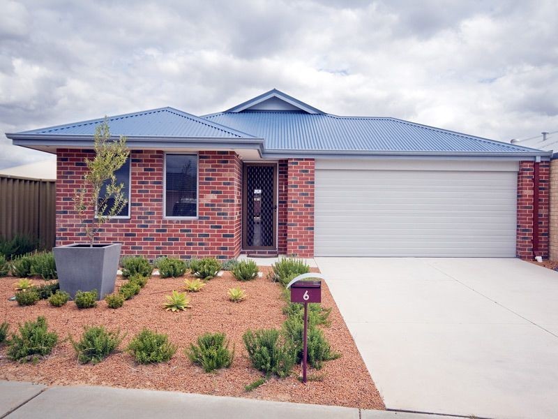 6 Blossom Court, Seville Grove WA 6112