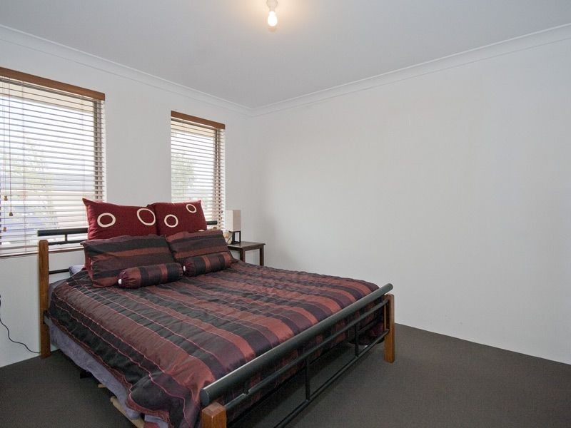 6 Blossom Court, Seville Grove WA 6112