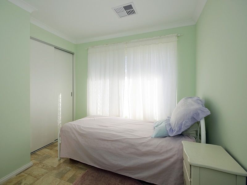 20 Moondyne Court, Seville Grove WA 6112